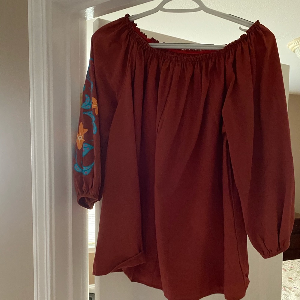 Feminine linen top